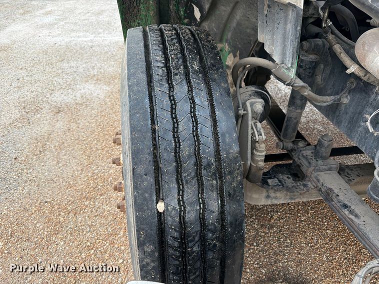 image for item EA7336 2006 Freightliner Business Class M2 rollback truck