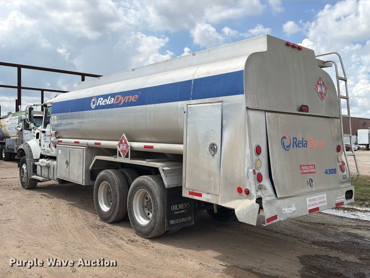 image for item EA7338 2015 Mack GU433 fuel truck
