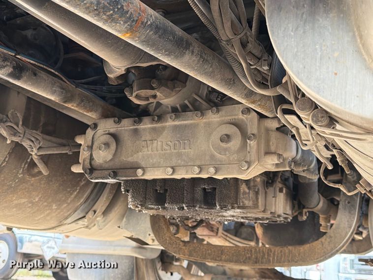 image for item EA7338 2015 Mack GU433 fuel truck