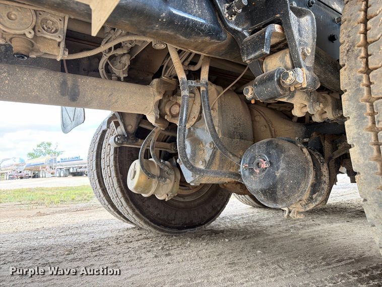 image for item EA7338 2015 Mack GU433 fuel truck