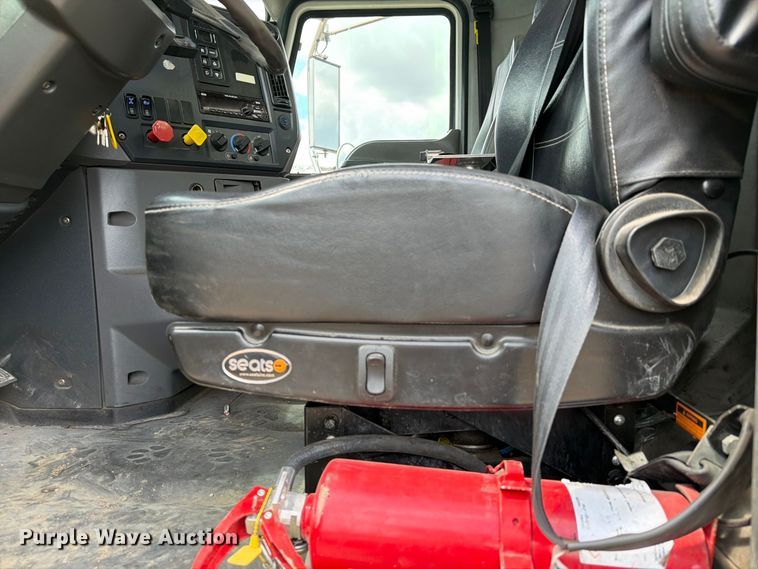 image for item EA7338 2015 Mack GU433 fuel truck