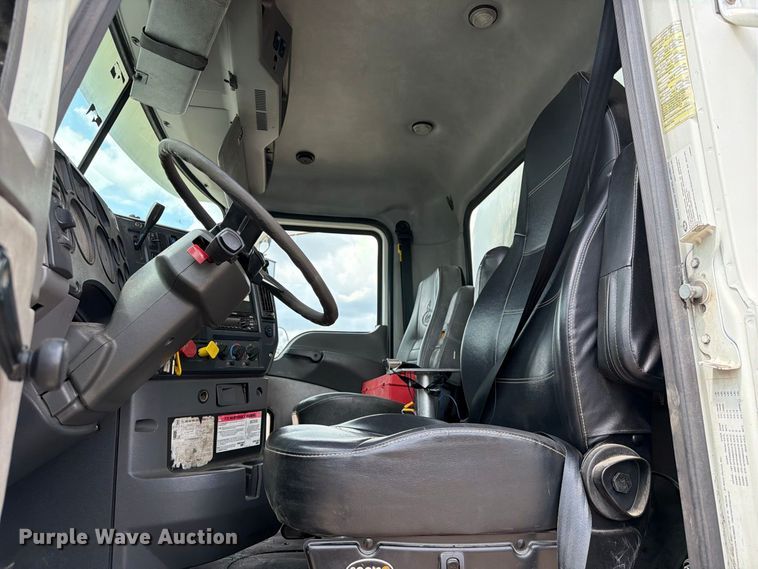 image for item EA7338 2015 Mack GU433 fuel truck