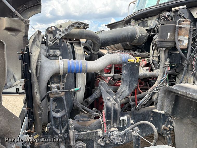 image for item EA7338 2015 Mack GU433 fuel truck