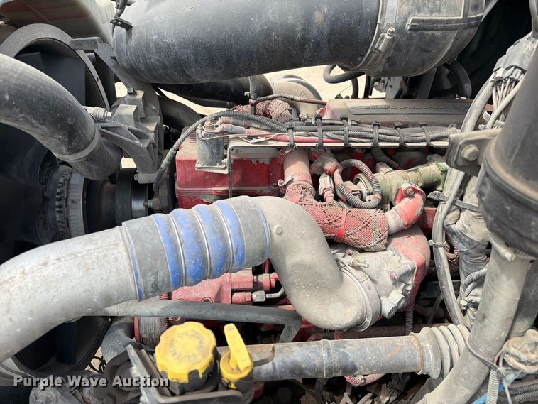 image for item EA7338 2015 Mack GU433 fuel truck