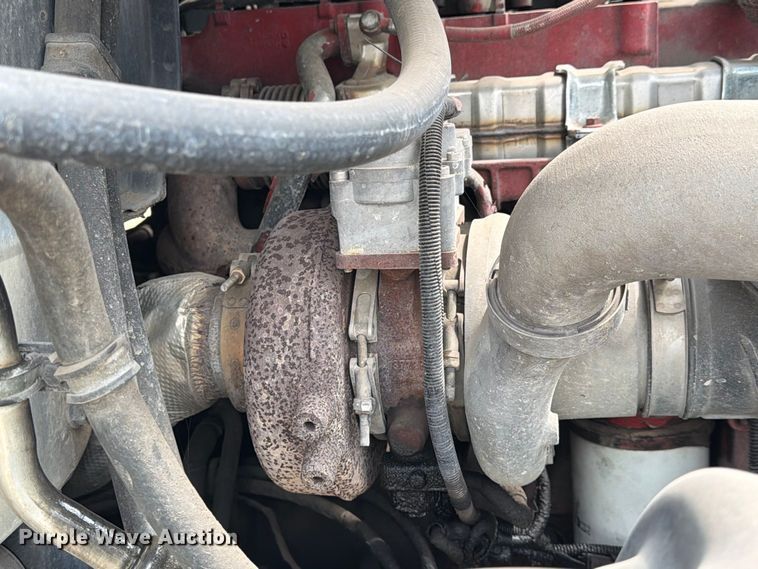 image for item EA7338 2015 Mack GU433 fuel truck