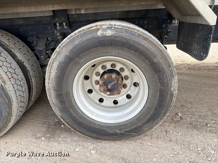 image for item EA7338 2015 Mack GU433 fuel truck