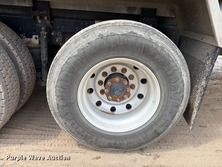 image for item EA7338 2015 Mack GU433 fuel truck