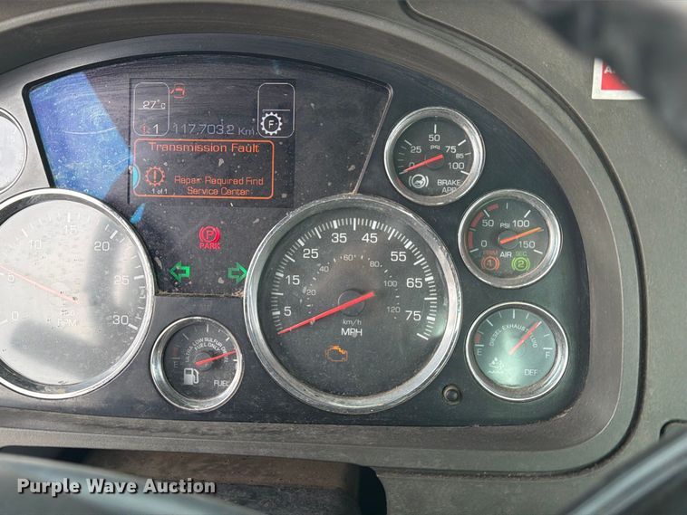 image for item EA7340 2016 Kenworth T880 semi truck