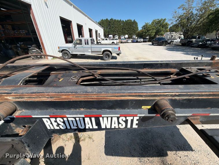 image for item EF1396 2013 Benlee TASM26S roll-off container trailer