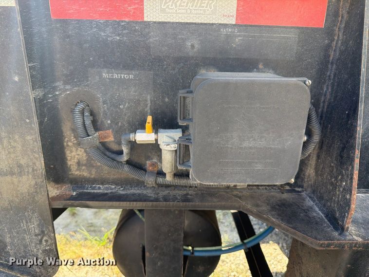 image for item EF1396 2013 Benlee TASM26S roll-off container trailer