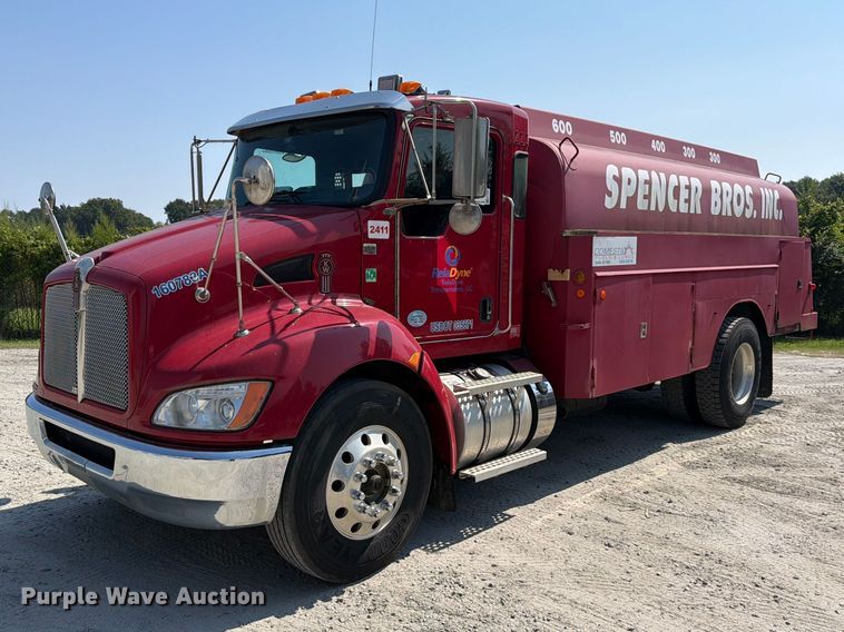 image for item EF1397 2016 Kenworth T3 Series fuel truck