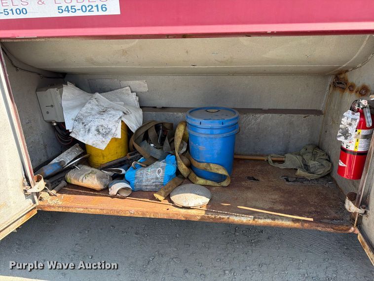 image for item EF1397 2016 Kenworth T3 Series fuel truck