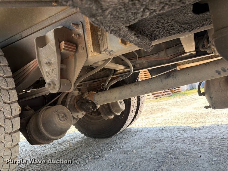 image for item EF1397 2016 Kenworth T3 Series fuel truck