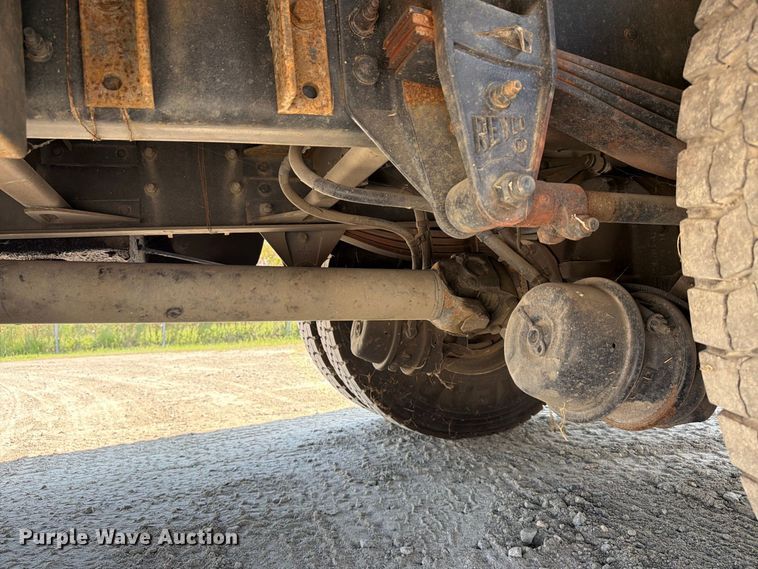 image for item EF1397 2016 Kenworth T3 Series fuel truck
