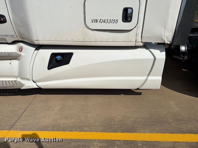 image for item EI7705 2015 Kenworth T680 semi truck