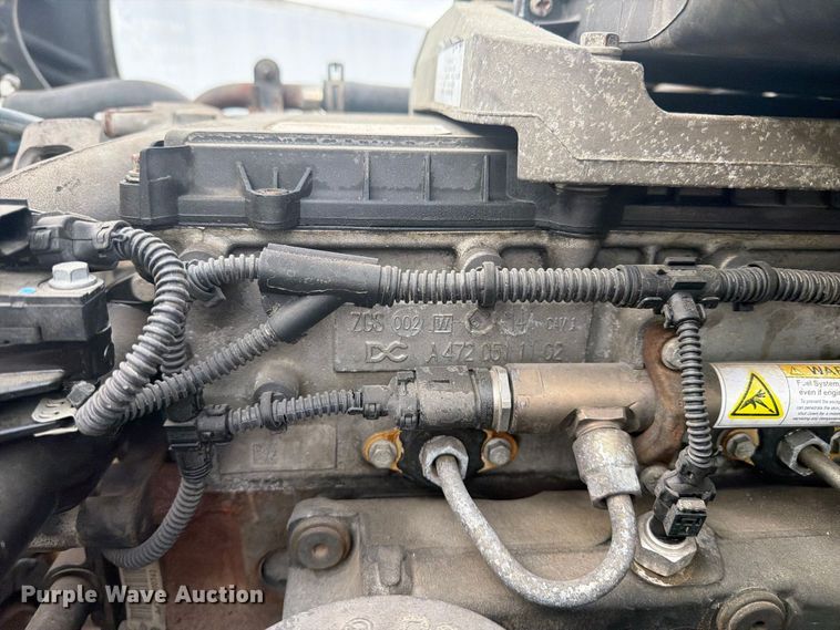image for item EI7706 2016 Freightliner Cascadia semi truck