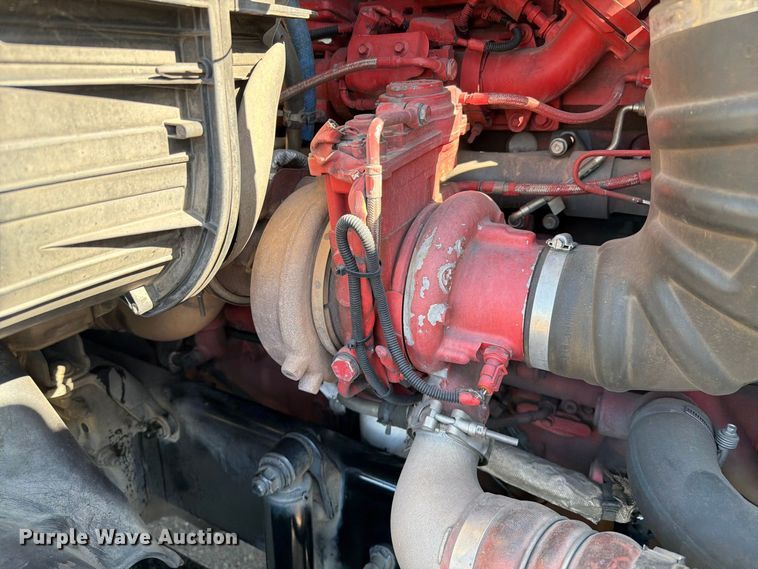 image for item EL2650 2017 Freightliner Cascadia semi truck