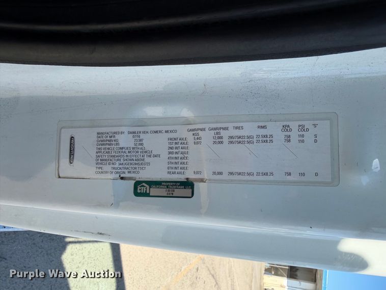 image for item EL2650 2017 Freightliner Cascadia semi truck