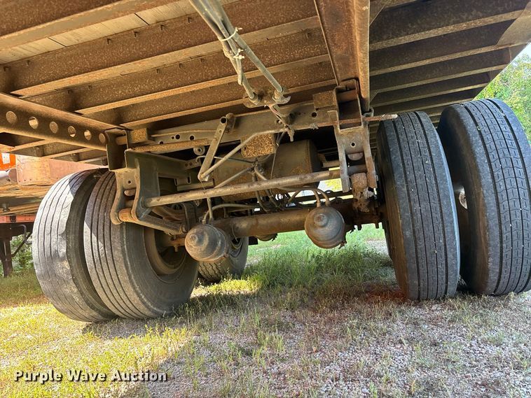 image for item ER3278 2004 Wabash dry van trailer