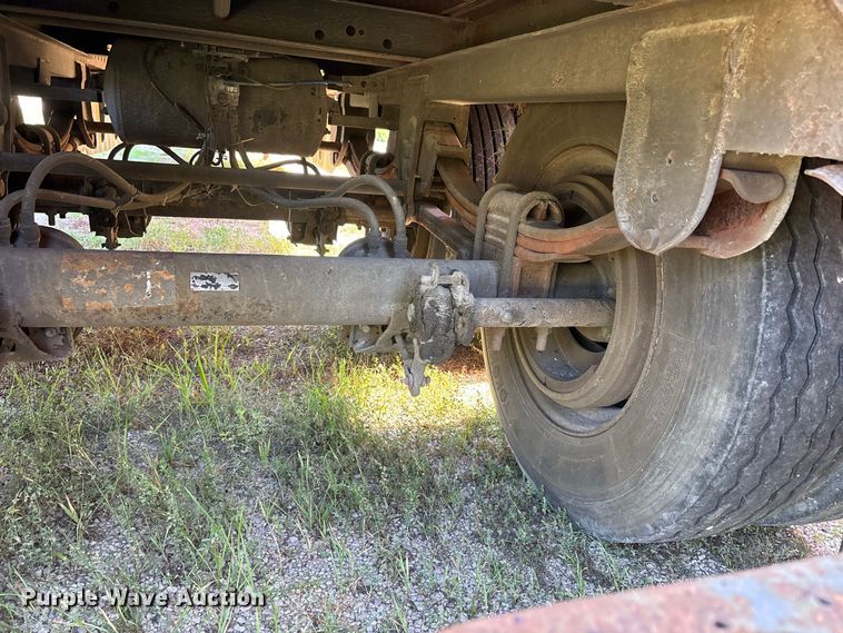 image for item ER3278 2004 Wabash dry van trailer