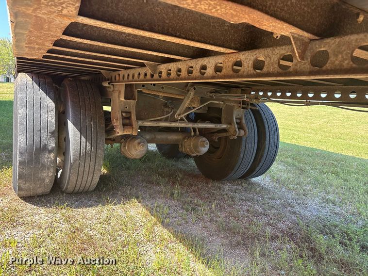 image for item ER3278 2004 Wabash dry van trailer