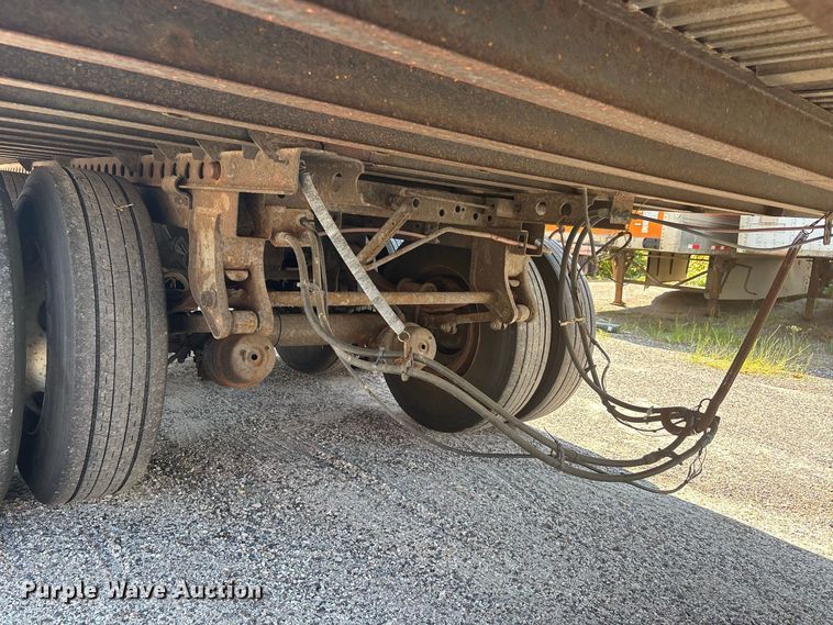 image for item ER3279 2005 Wabash dry van trailer