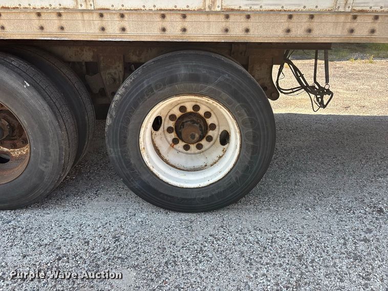 image for item ER3279 2005 Wabash dry van trailer