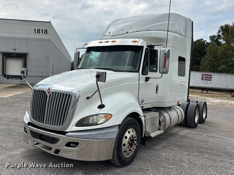 Photo of 2017 International LF687 ProStar+