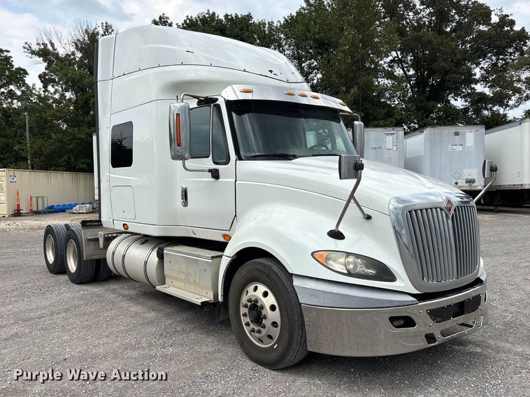 2017 International LF687 PROSTAR+