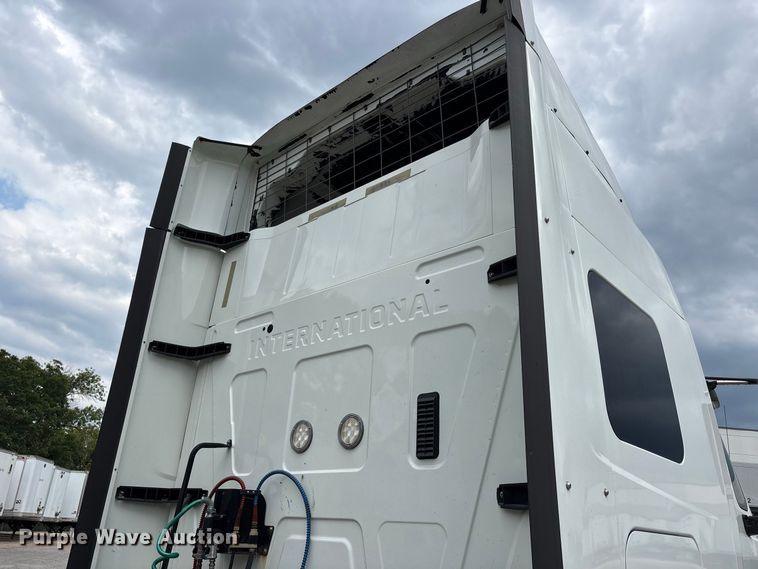 2017 International LF687 PROSTAR+