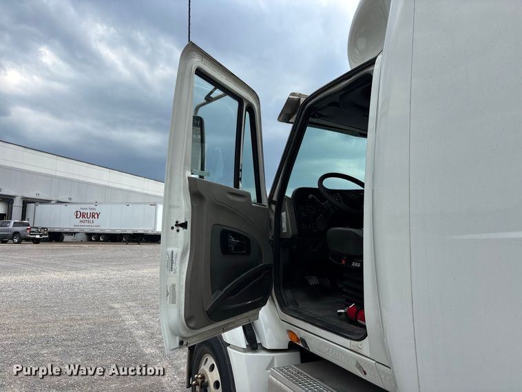 2017 International LF687 PROSTAR+