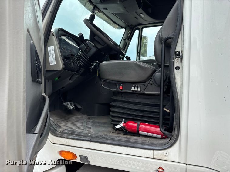 2017 International LF687 PROSTAR+