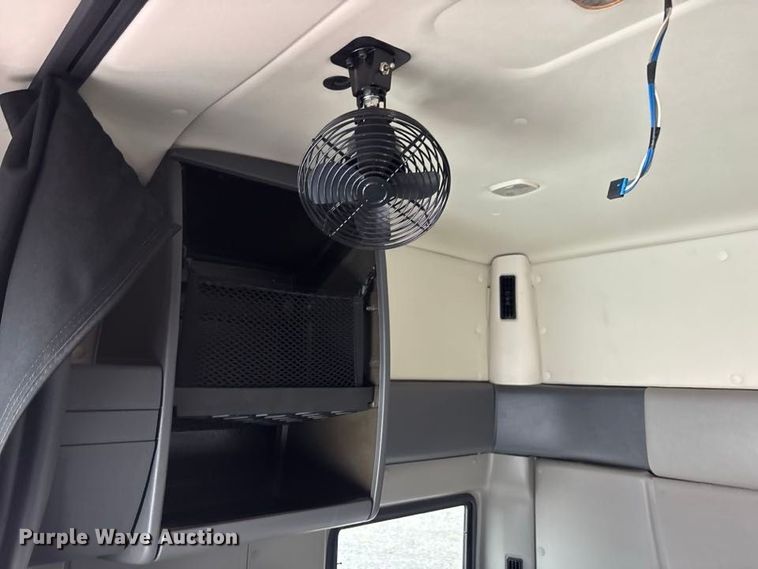 2017 International LF687 PROSTAR+