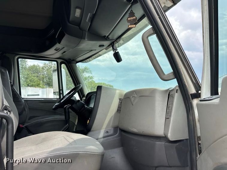 2017 International LF687 PROSTAR+