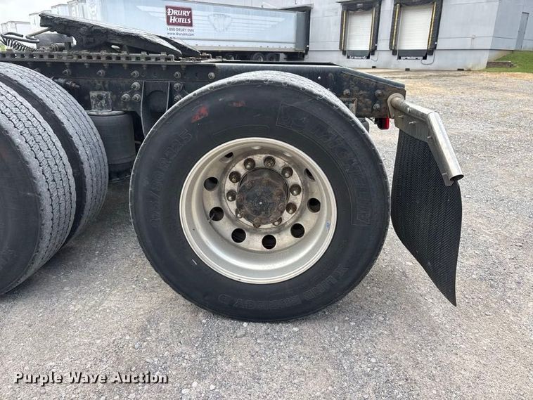 2017 International LF687 PROSTAR+