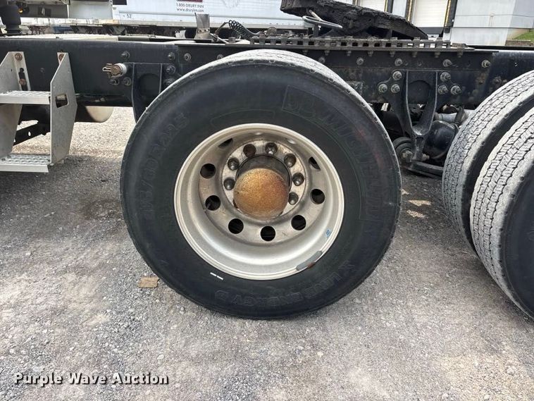 2017 International LF687 PROSTAR+