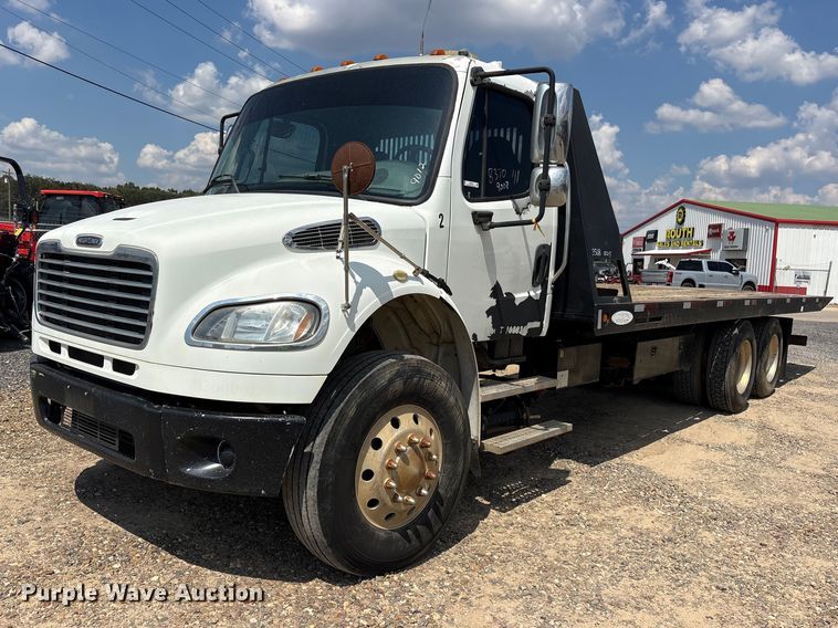 image for item ES8103 2012 Freightliner Business Class M2 rollback truck