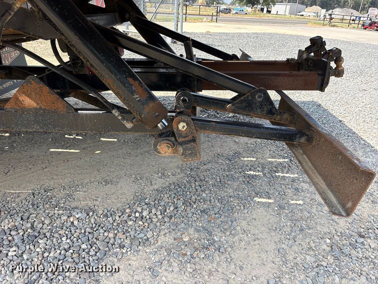 image for item ES8103 2012 Freightliner Business Class M2 rollback truck