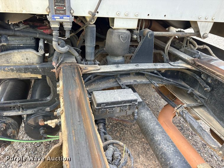 image for item ES8103 2012 Freightliner Business Class M2 rollback truck