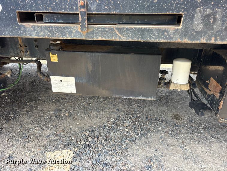 image for item ES8103 2012 Freightliner Business Class M2 rollback truck