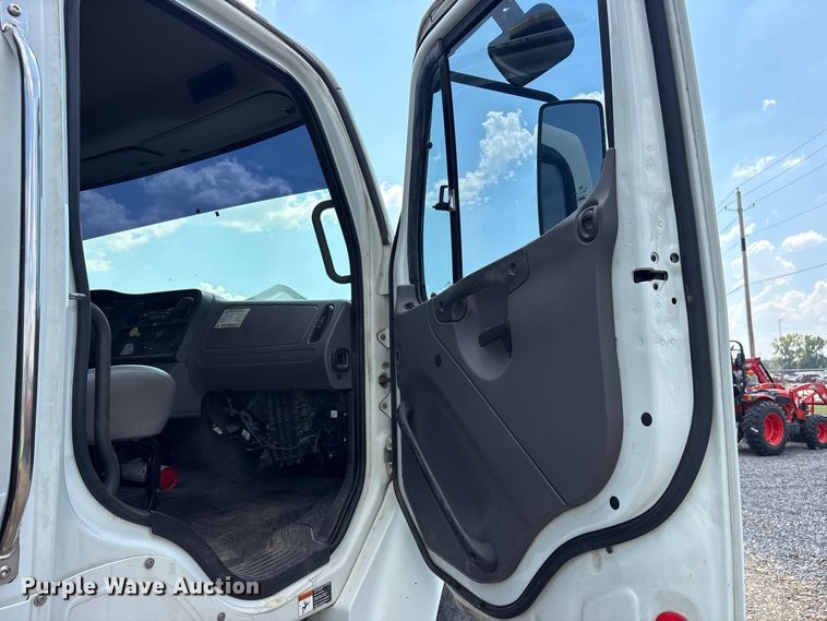 image for item ES8103 2012 Freightliner Business Class M2 rollback truck