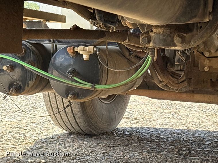 image for item ES8103 2012 Freightliner Business Class M2 rollback truck