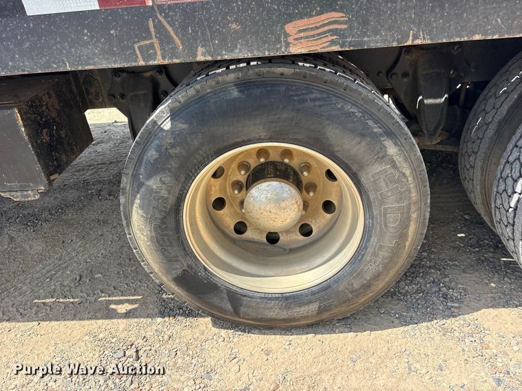 image for item ES8103 2012 Freightliner Business Class M2 rollback truck