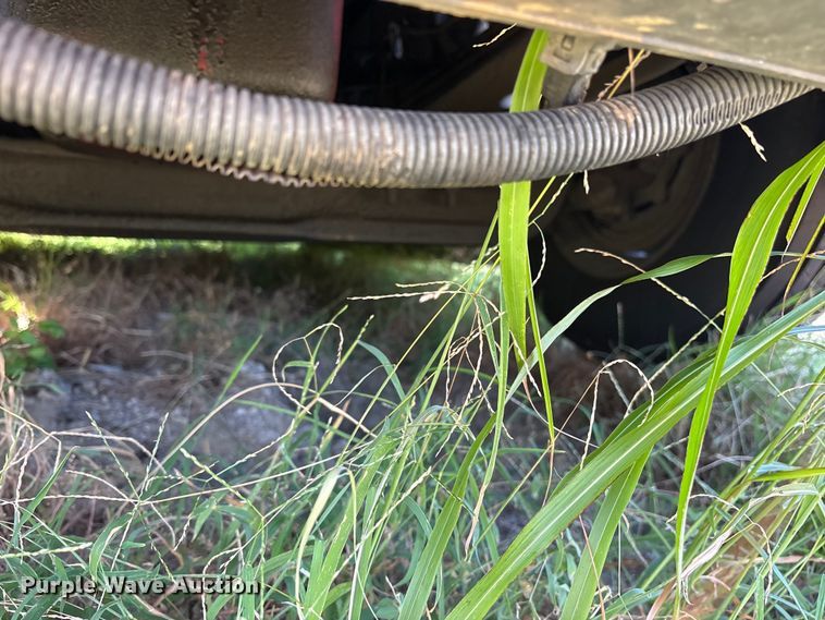 image for item ET0404 2015 International ProStar 122 semi truck