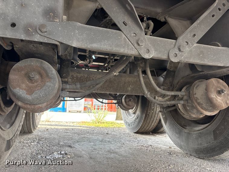 image for item EU0816 2013 Heil Trailer International fuel trailer