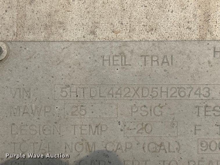 image for item EU0816 2013 Heil Trailer International fuel trailer