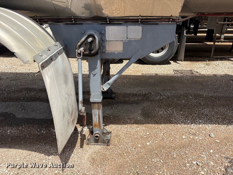 image for item EU0824 1998 Polar fuel trailer