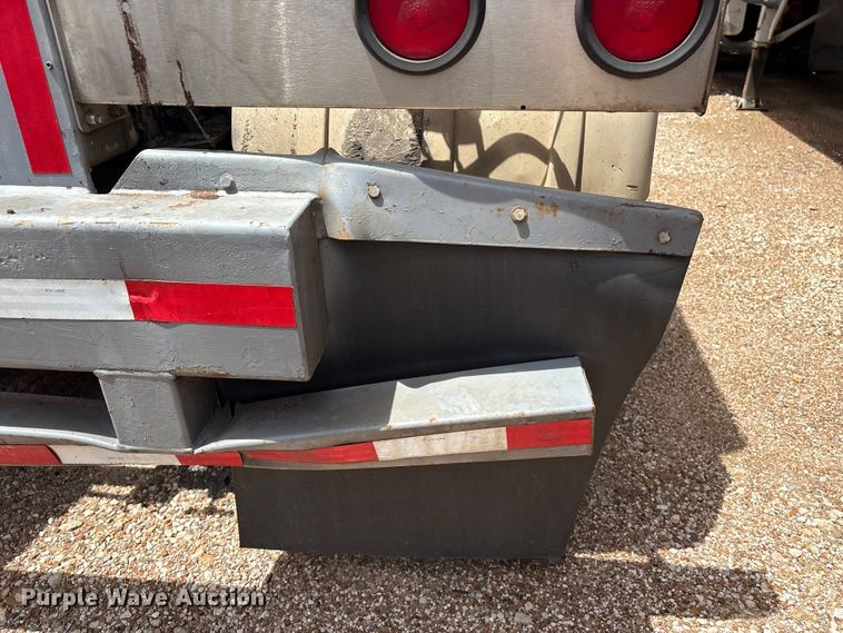 image for item EU0824 1998 Polar fuel trailer