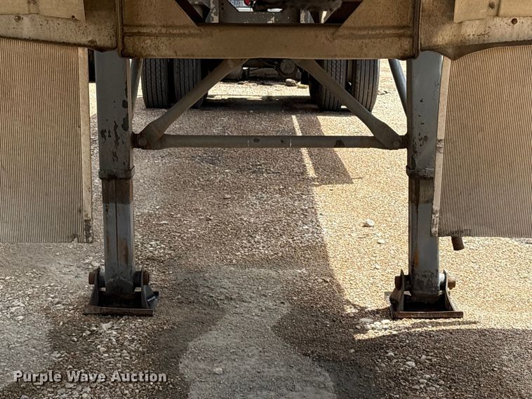 image for item EU0824 1998 Polar fuel trailer