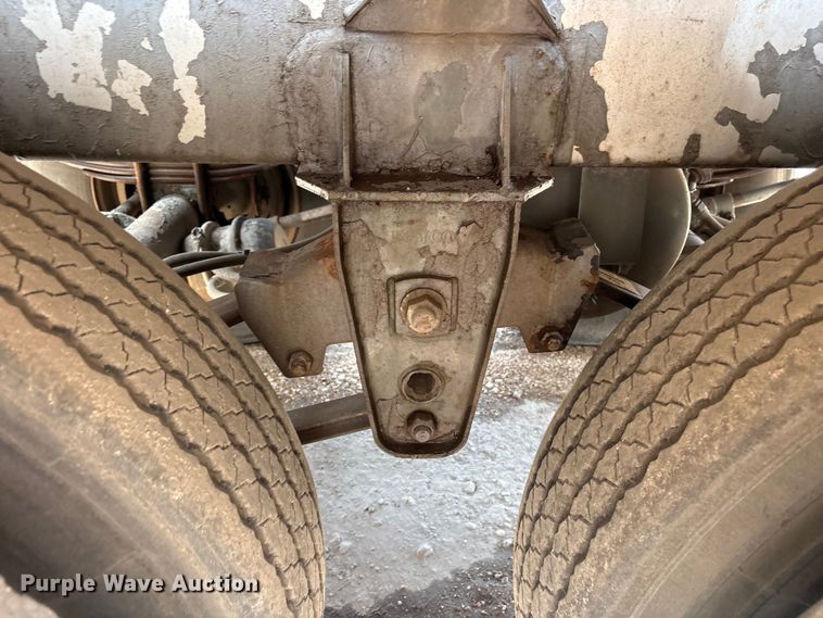 image for item EU0824 1998 Polar fuel trailer